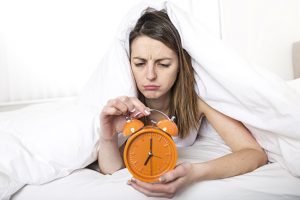 Pourquoi le manque de sommeil fait-il grossir ?