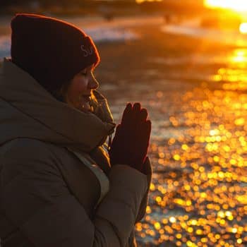 Young,Woman,Winter,Enjoying,Winter,Sun.,Red,Sunset,Light.,Winter